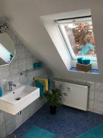 Liebevoll Eingerichtete Ferienwohnung Im Dg Zwenkau Exterior foto
